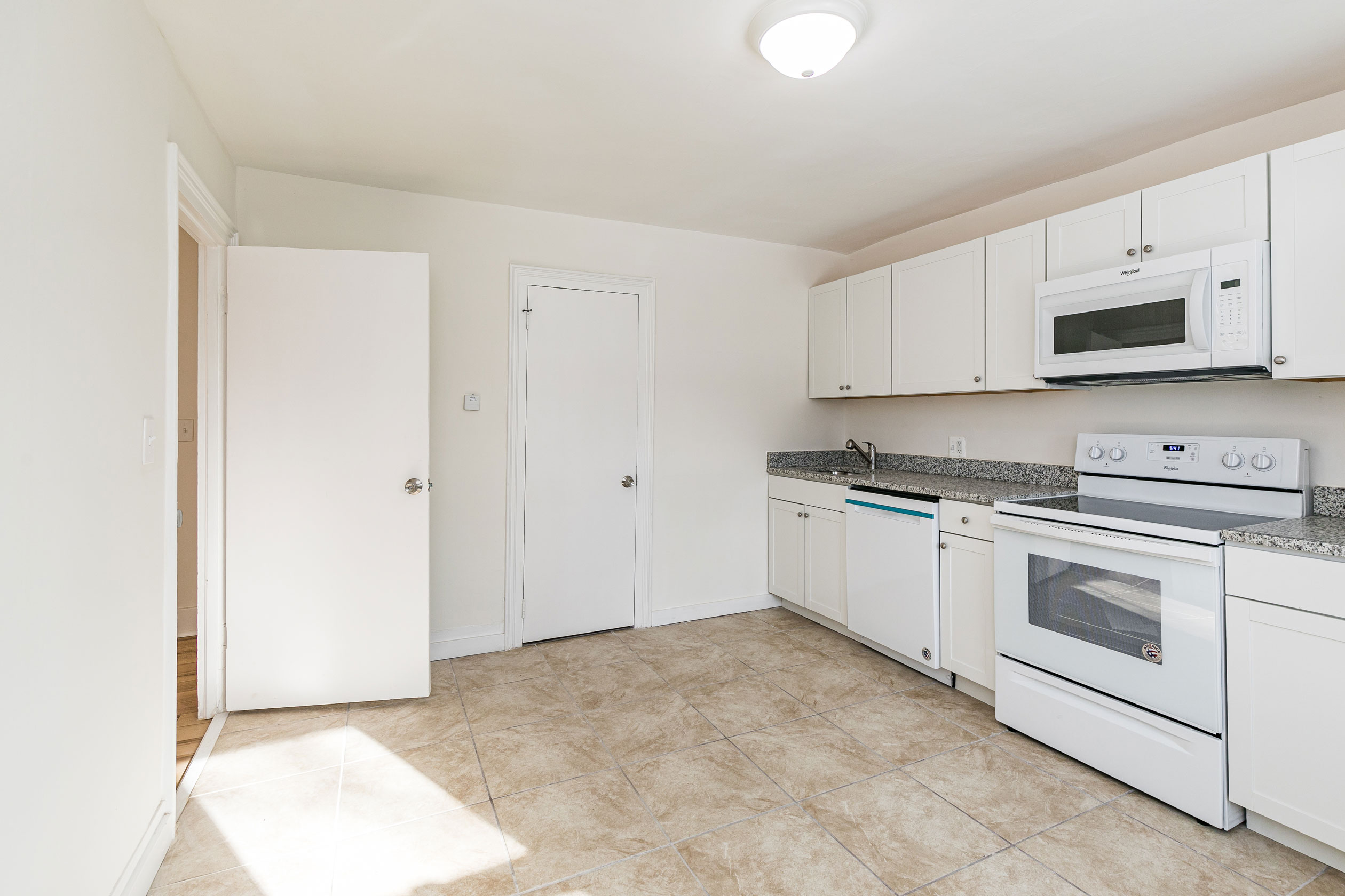 11 Charlotte Street, Apt. 2R, Baldwinsville, NY 13027 -Optimized- Kitchen