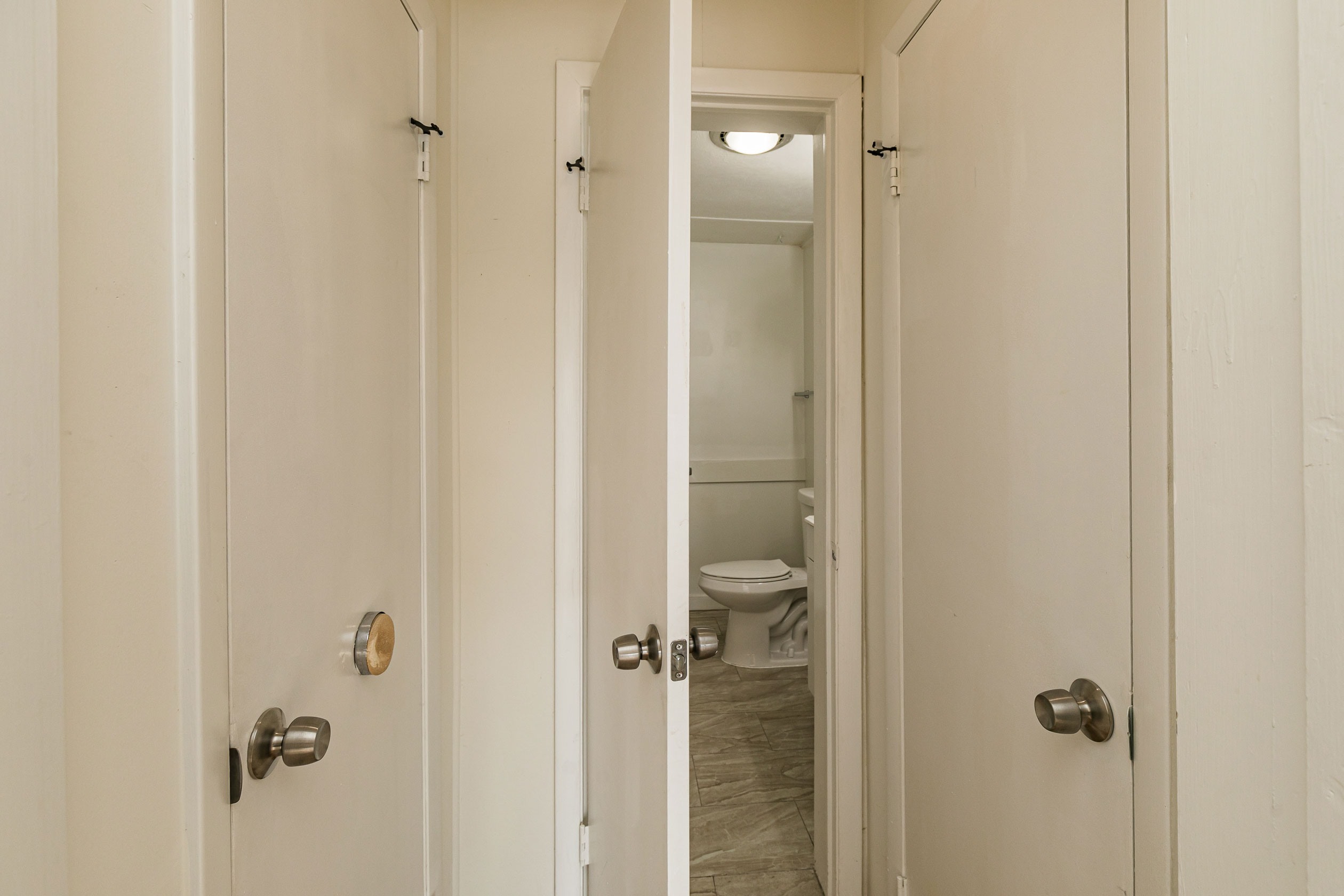 11 Charlotte Street, Apt. 2R, Baldwinsville, NY 13027 -Optimized- Bathroom