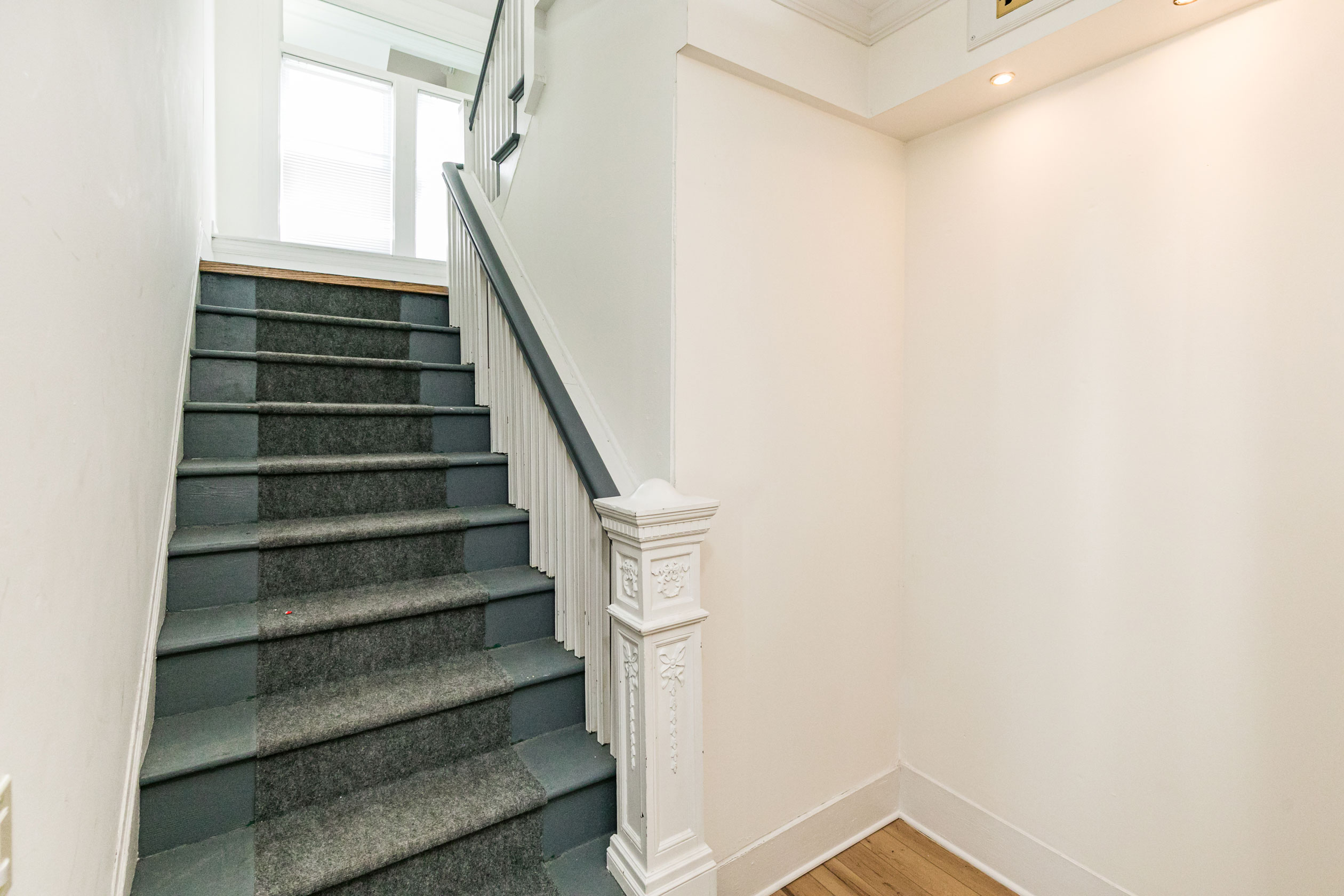 1108 Madison Street, Apt. 2W, Syracuse, NY 13210 - Optimized - Stairway