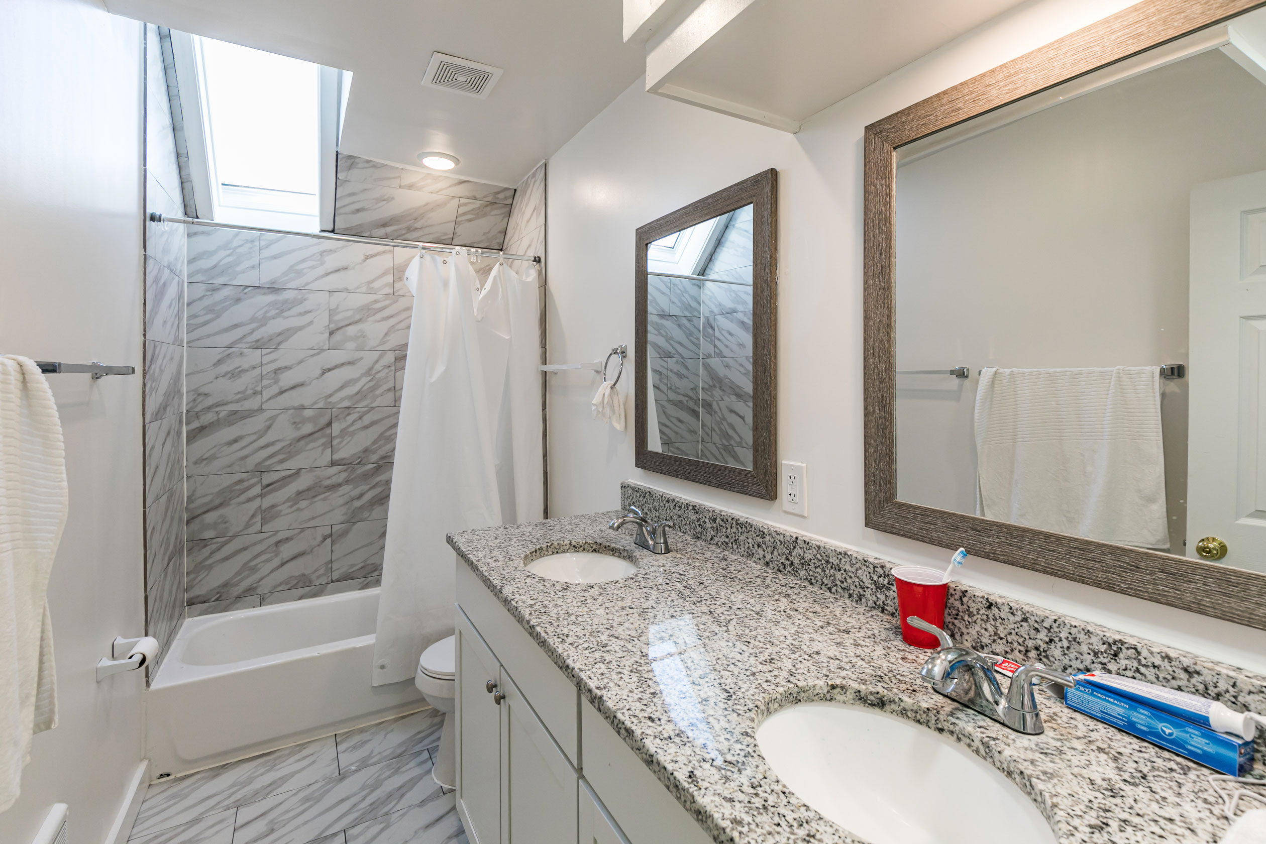 1108 Madison Street, Apt. 2L, Syracuse, NY 13210 - Optimized - Bathroom