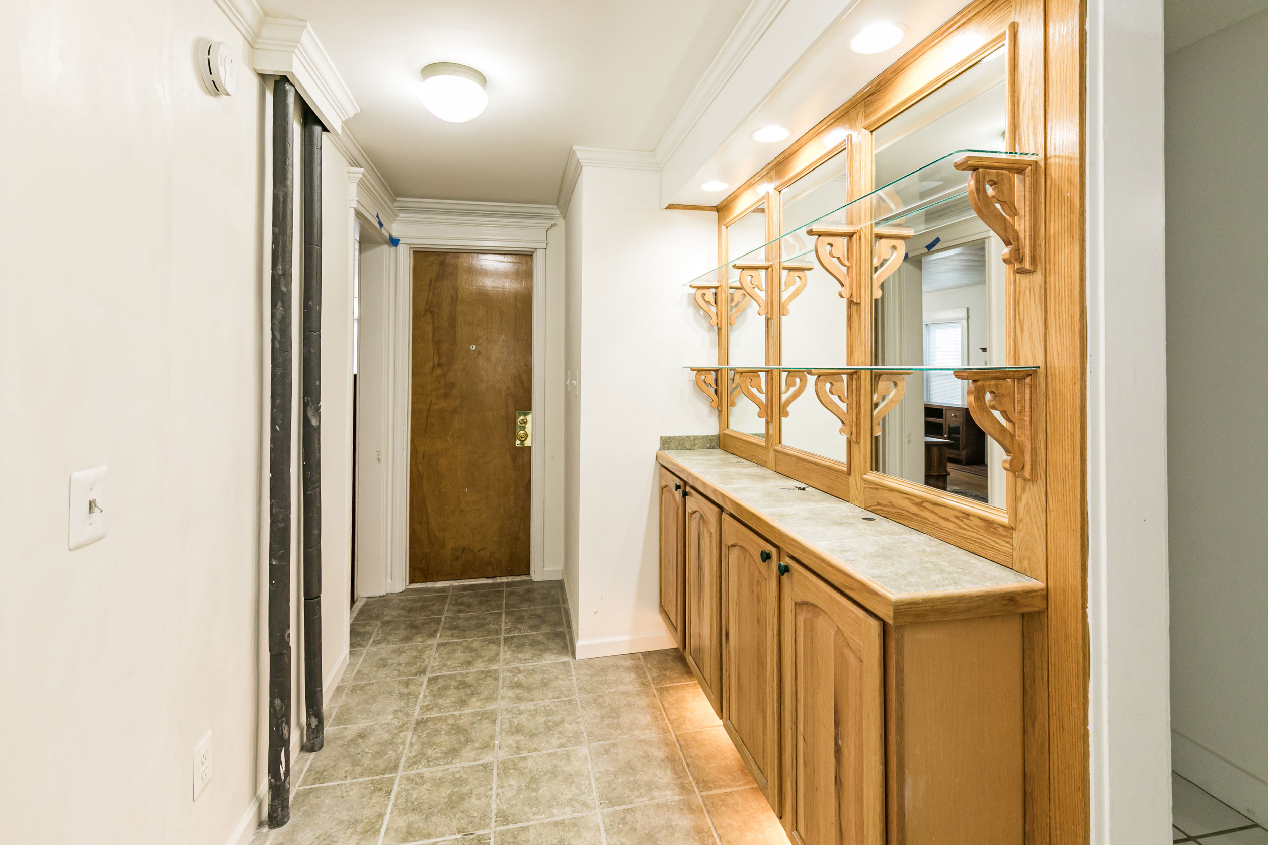 1108 Madison Street, Apt. 1W, Syracuse, NY 13210 - Optimized -Hallway