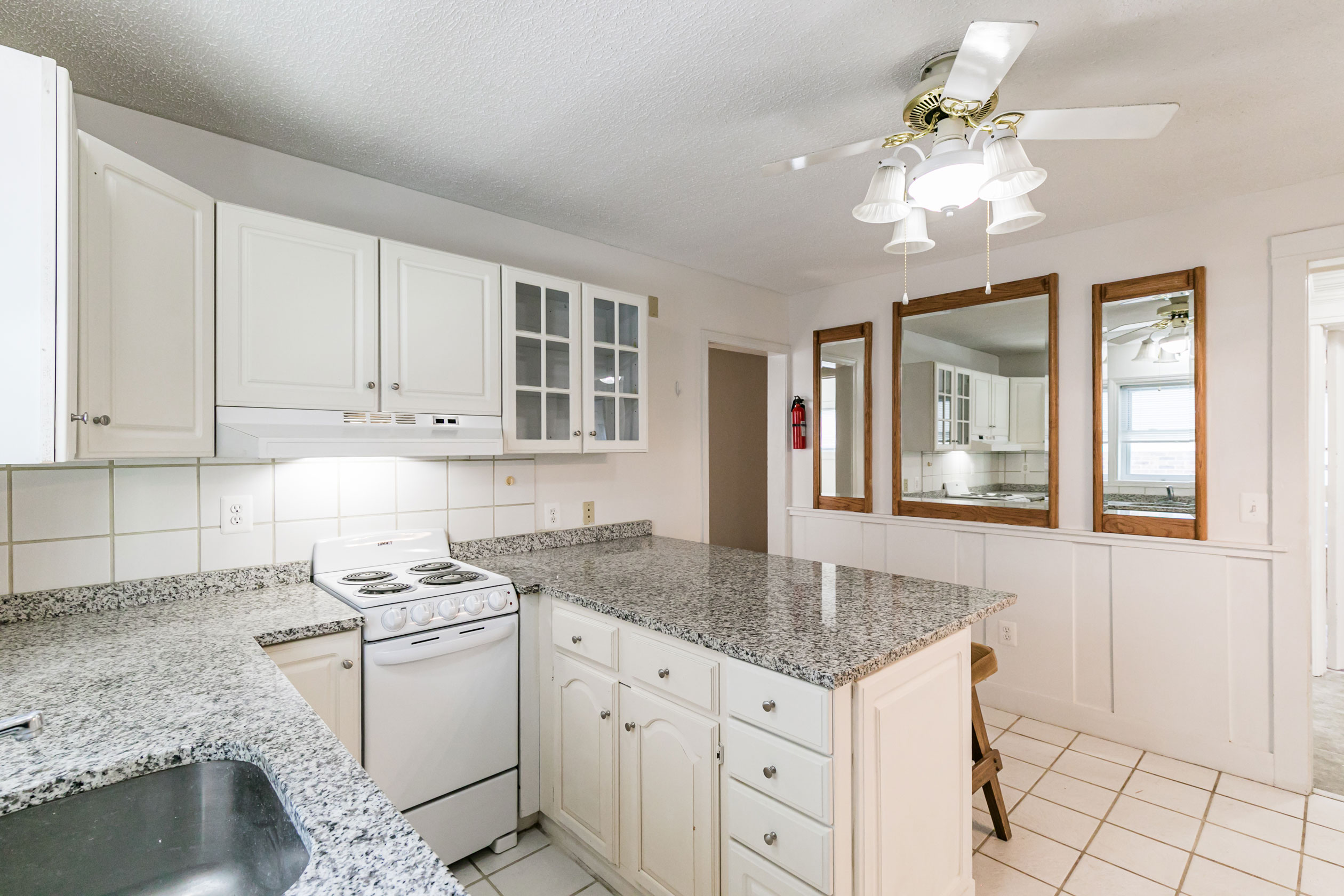 1108 Madison Street, Apt. 1W, Syracuse, NY 13210 - Optimized - Kitchen