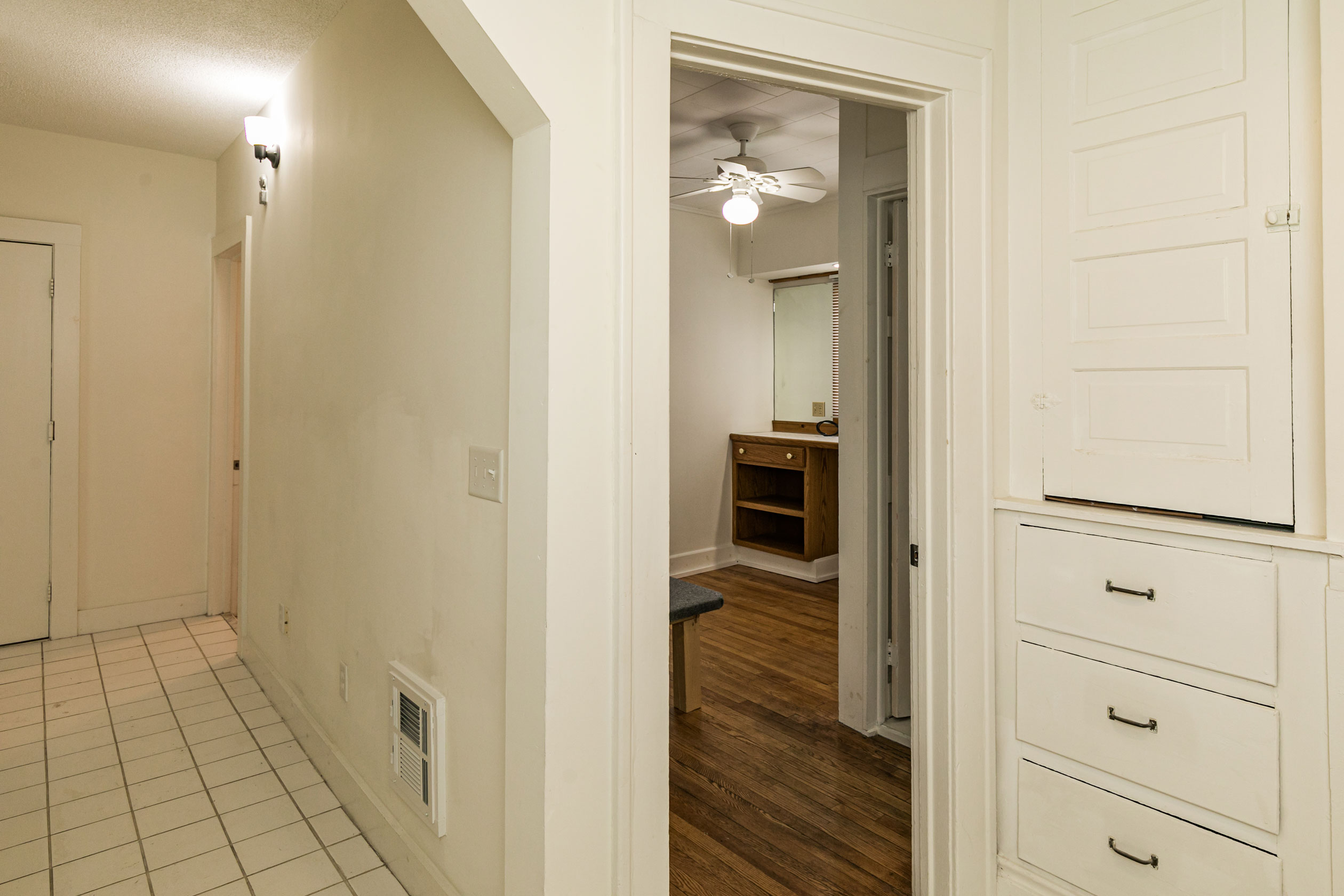 1205 Madison Street, Floor 1, Syracuse, NY 13210 - Optimized - Hallway