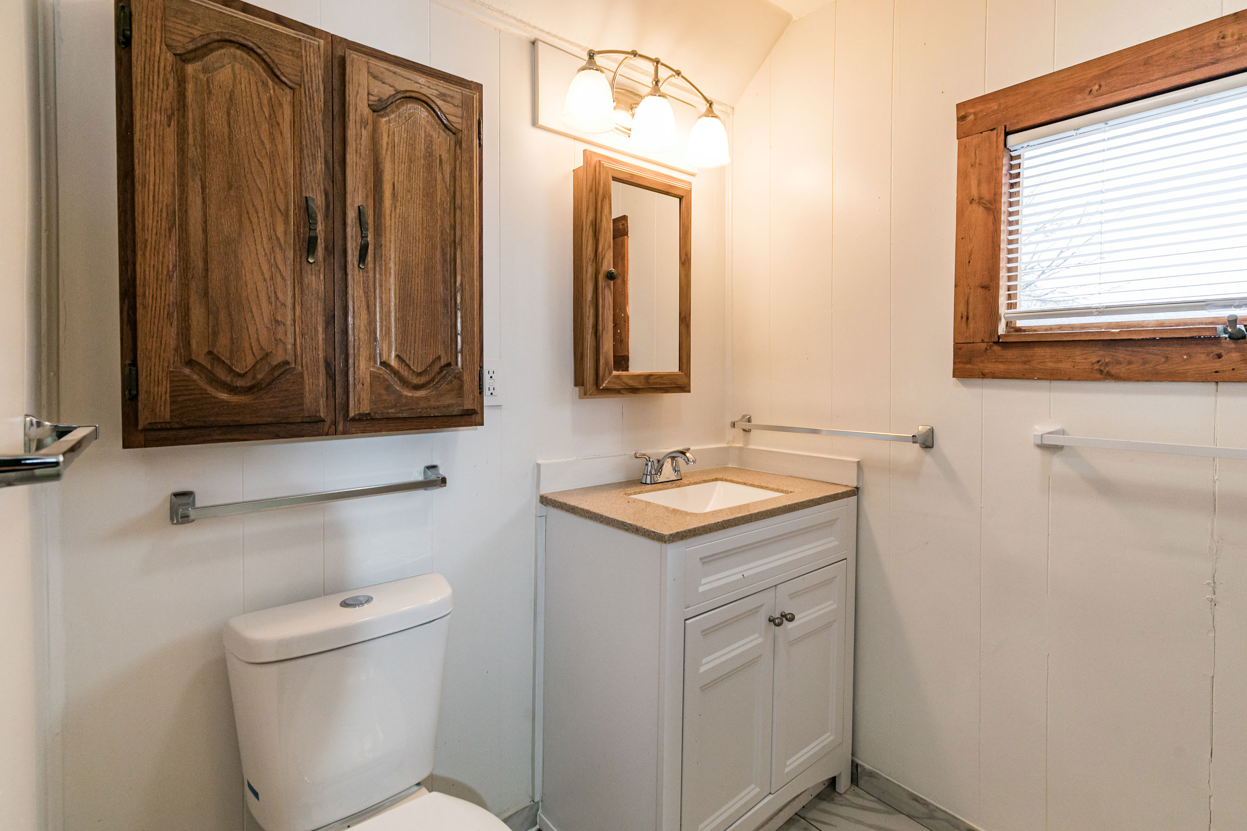 1205 Madison Street, Loft, Syracuse, NY 13210 - Optimized - Bathroom