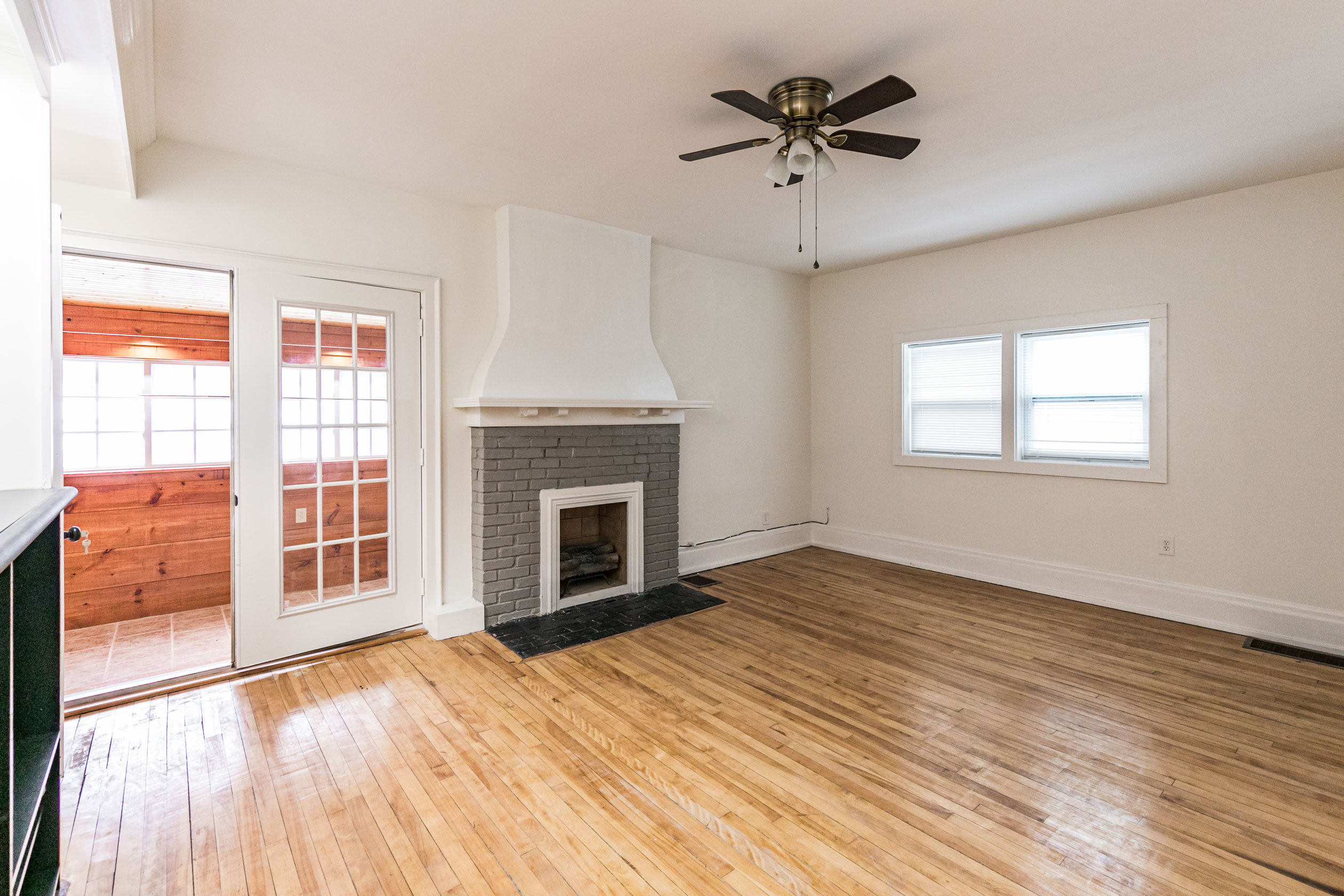 1207 Madison Street, Apt. 2W, Syracuse, NY 13210 - Optimized - Living Room