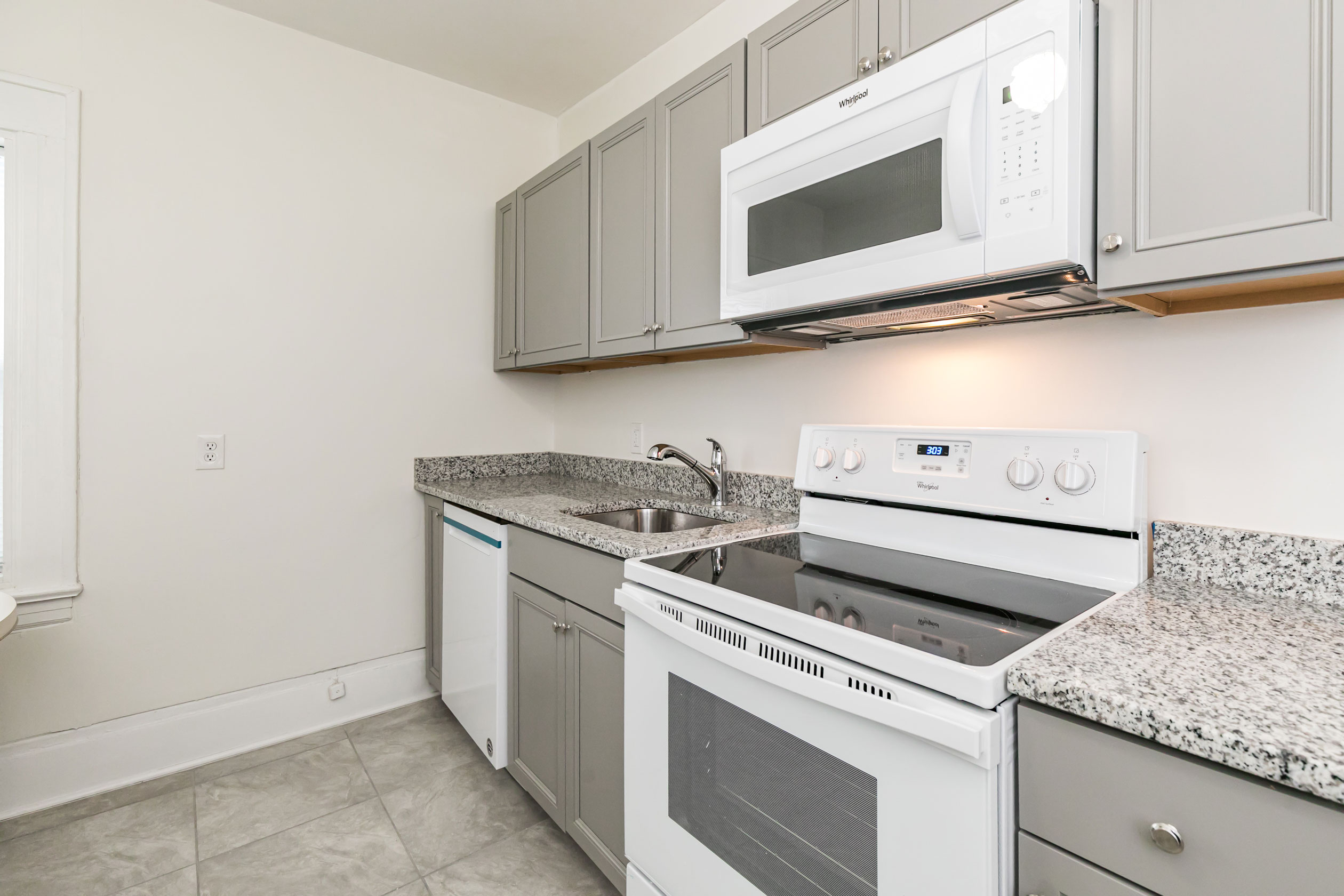 1207 Madison Street, Apt. 2W, Syracuse, NY 13210 - Optimized - Kitchen