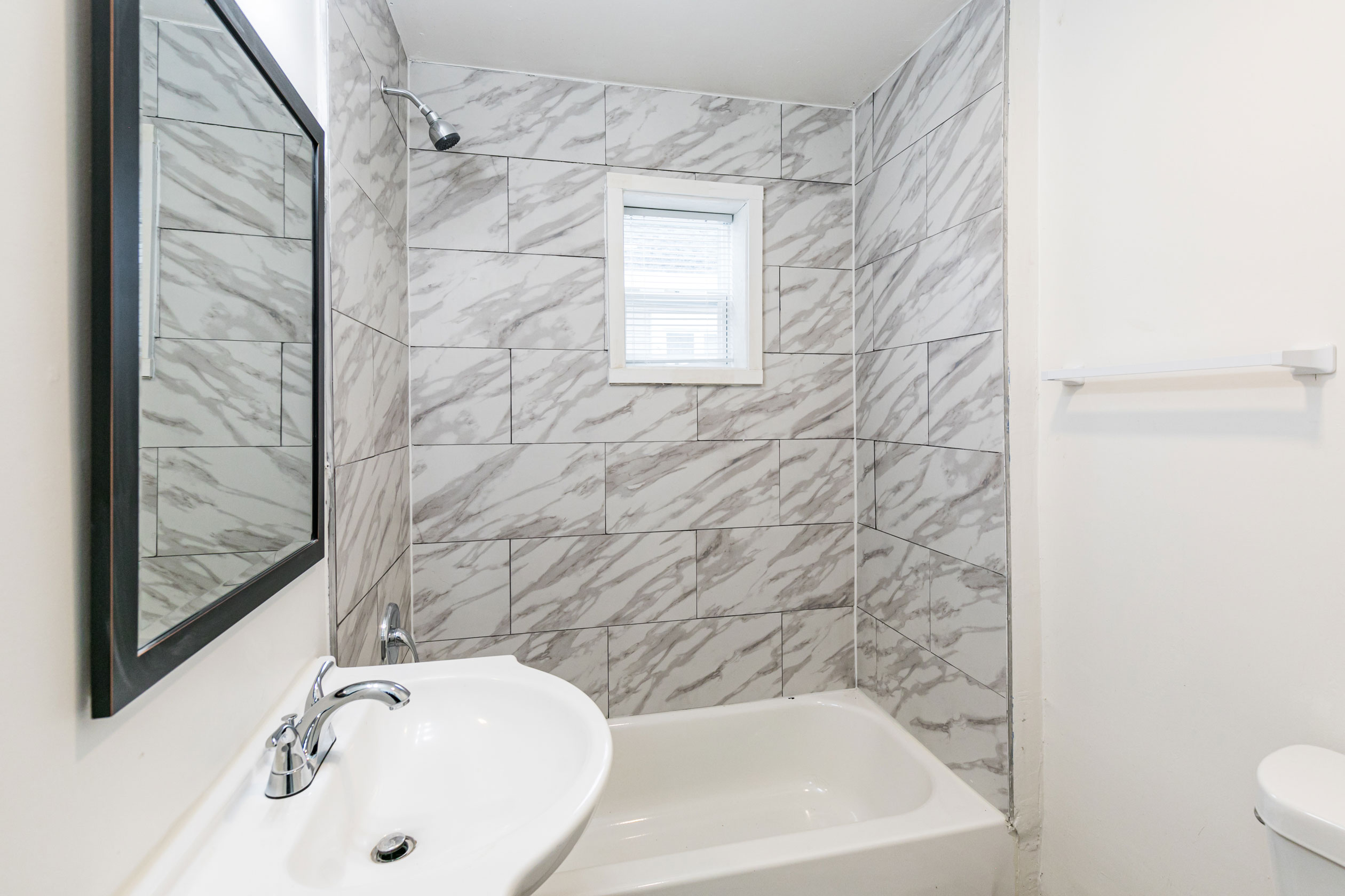 1207 Madison Street, Apt. 2W, Syracuse, NY 13210 - Optimized - Bathroom