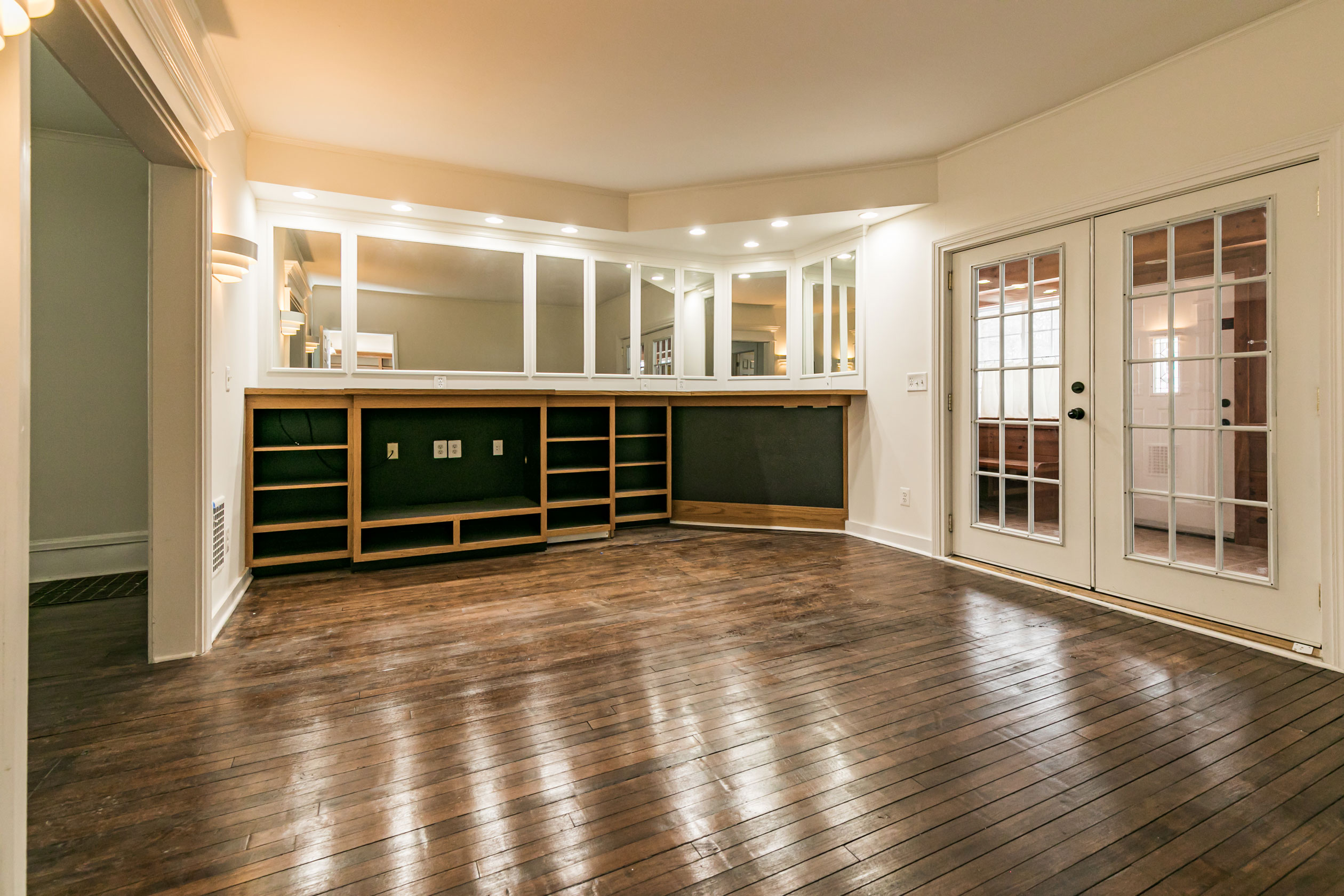 1207 Madison Street, Apt. 1, Syracuse, NY 13210 - Optimized - Living Room