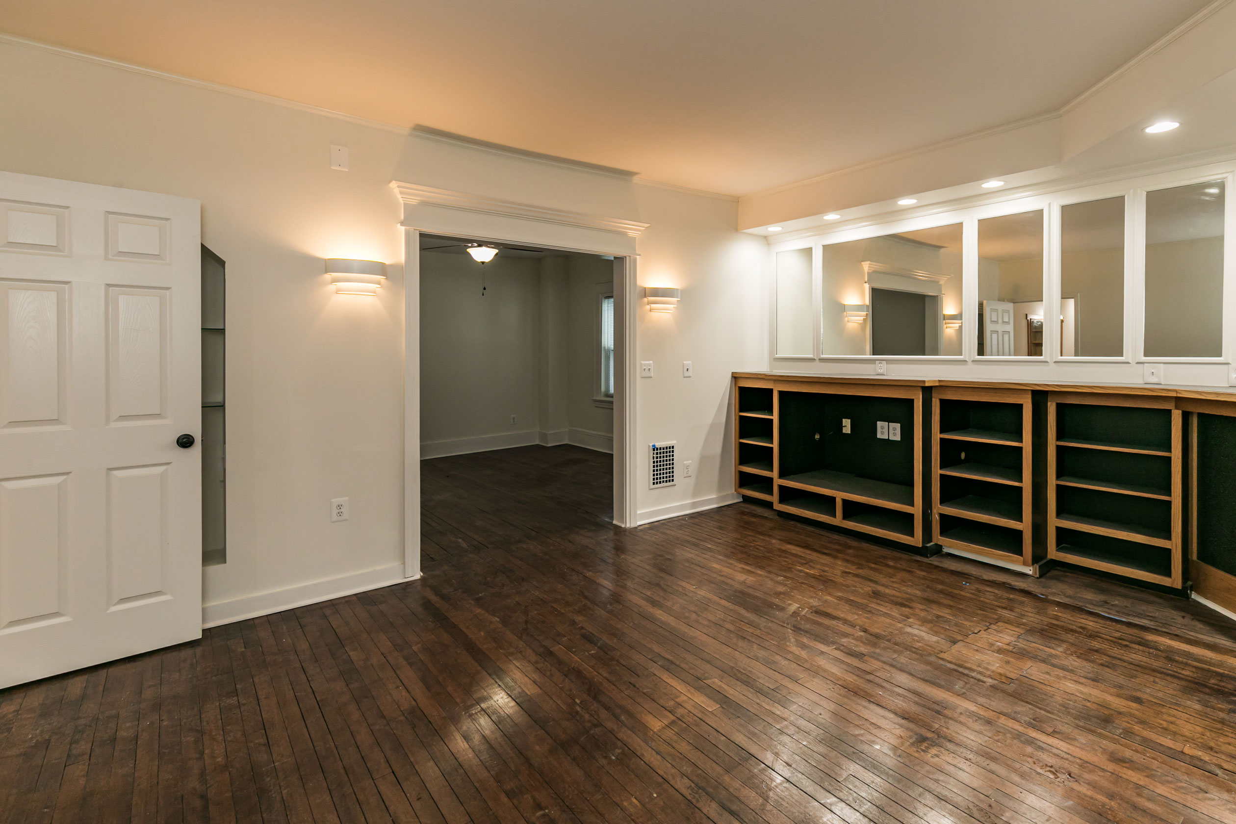 1207 Madison Street, Apt. 1, Syracuse, NY 13210 - Optimized - Living Room