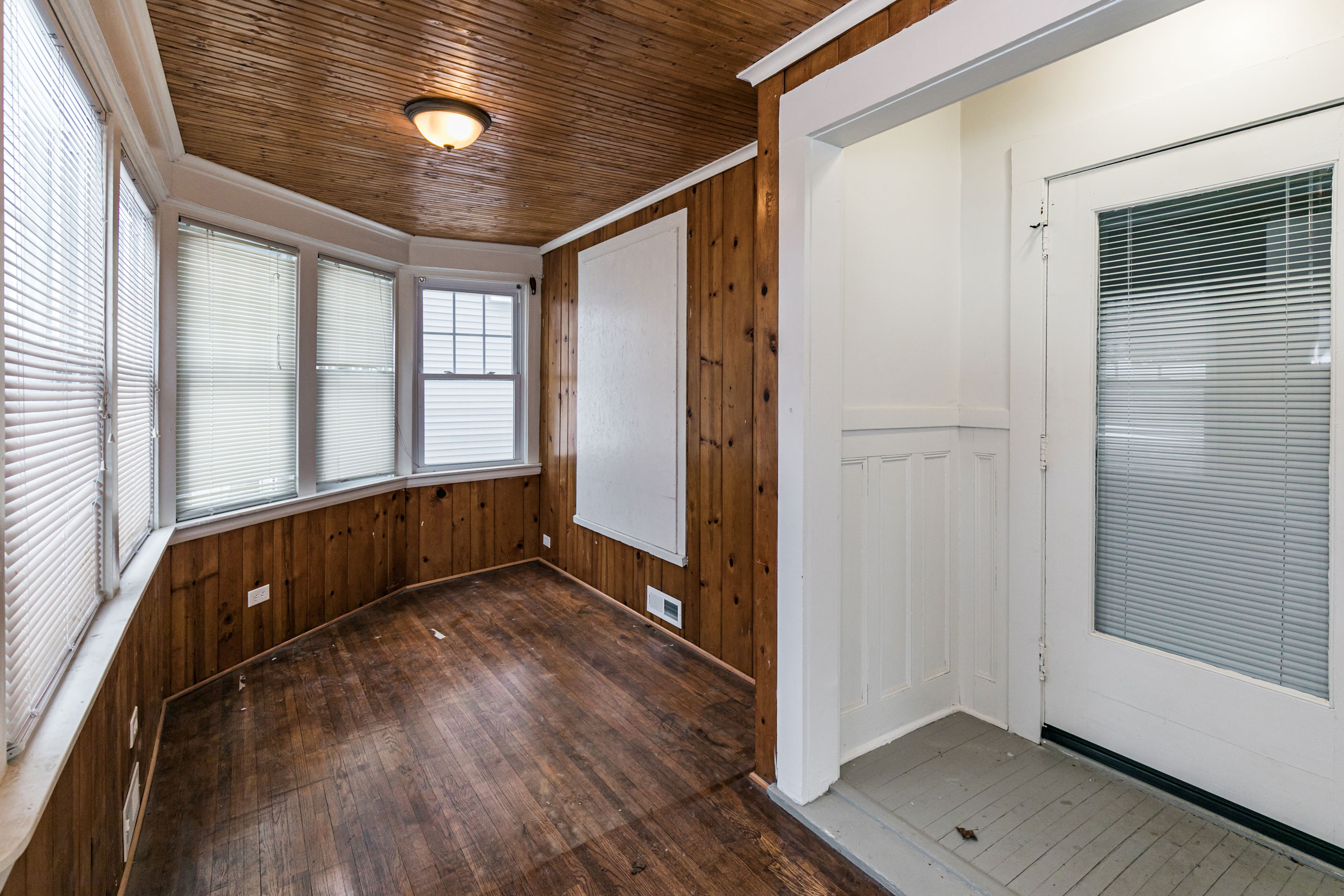 1209 Madison Street, Apt. 1, Syracuse, NY 13210 - Optimized - Entry