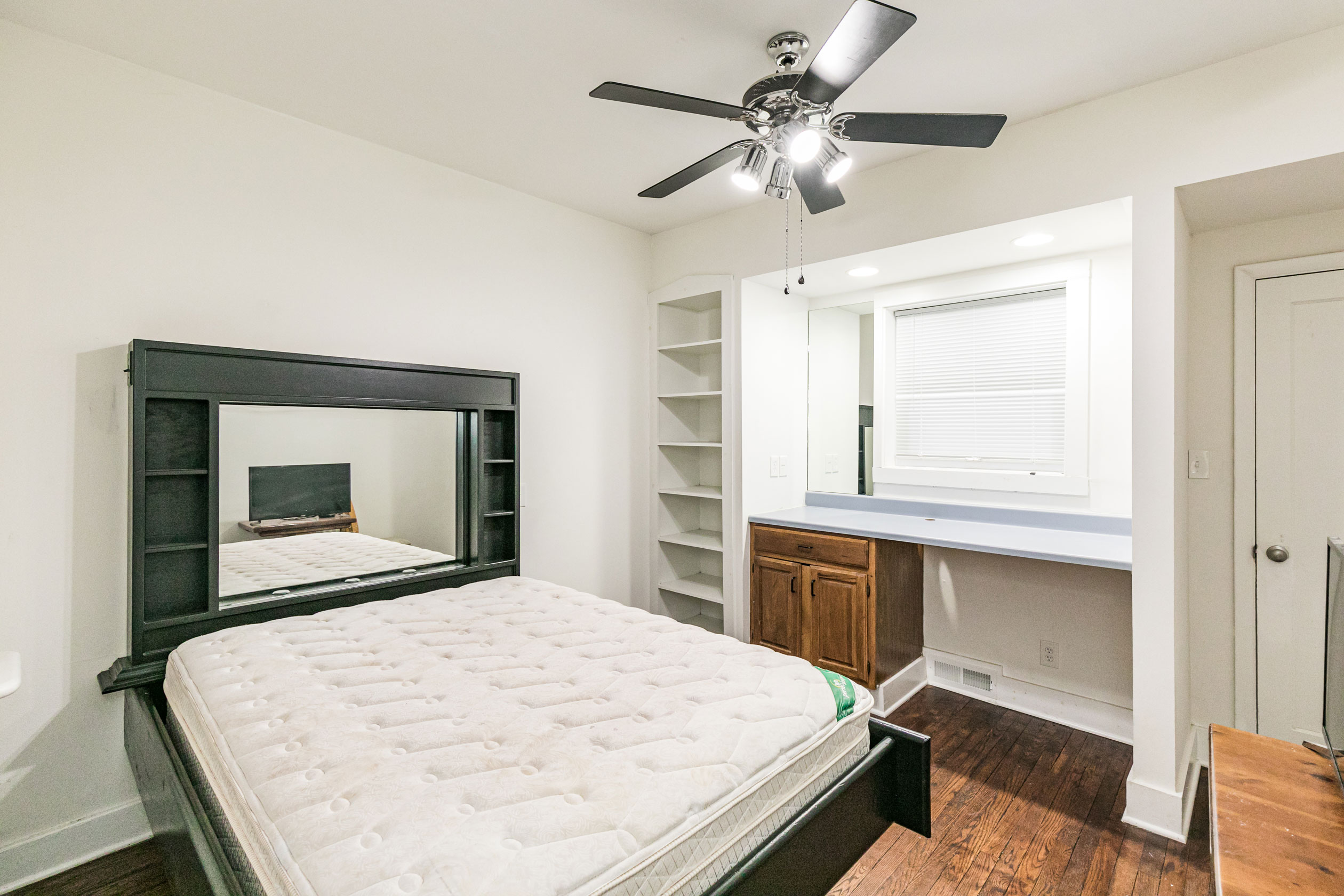 1209 Madison Street, Apt. 1, Syracuse, NY 13210 - Optimized - Bedroom