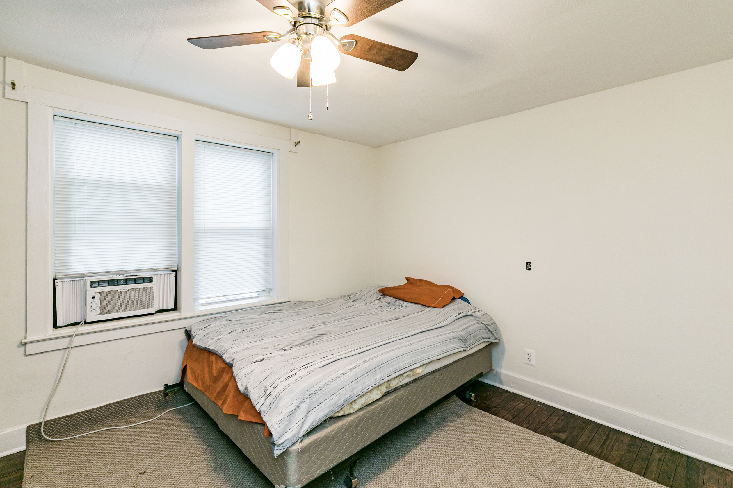 1209 Madison Street, Apt. 2B, Syracuse, NY 13210 - Optimized - Bedroom