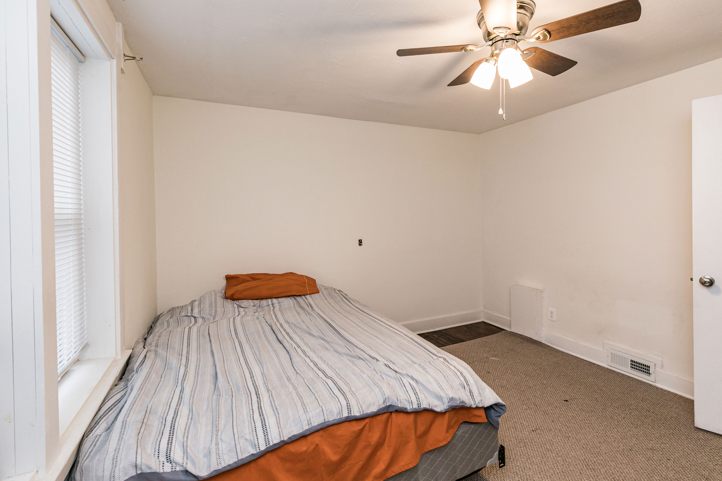 1209 Madison Street, Apt. 2B, Syracuse, NY 13210 - Optimized - Bedroom