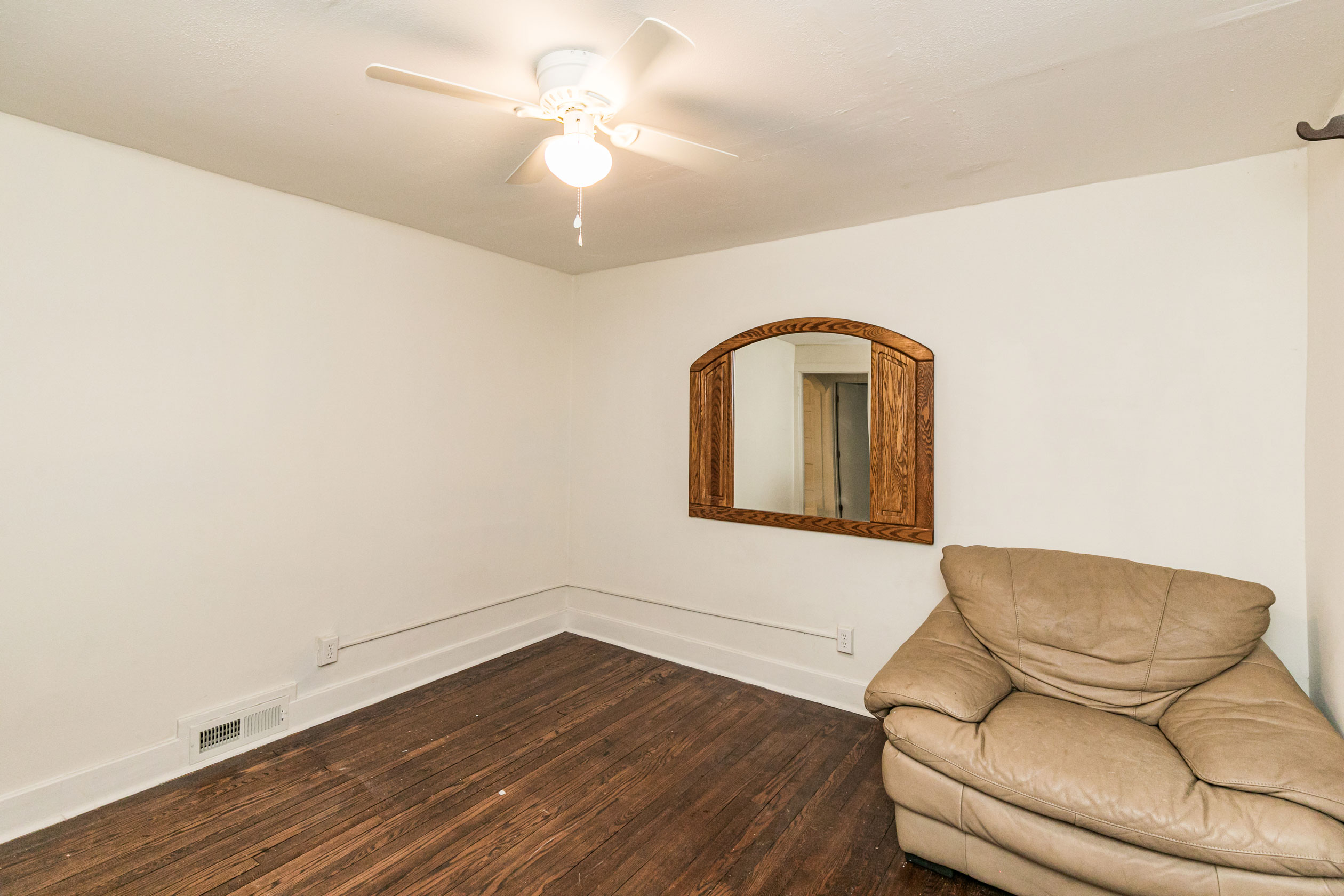 1209 Madison Street, Apt. 2B, Syracuse, NY 13210 - Optimized - Bedroom