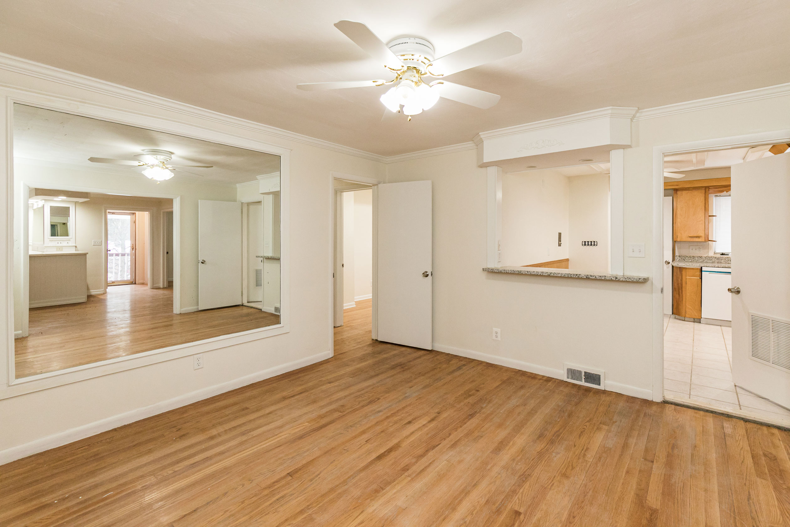 605 Crawford Avenue, Syracuse, NY 13224 - Optimized - Dining Room