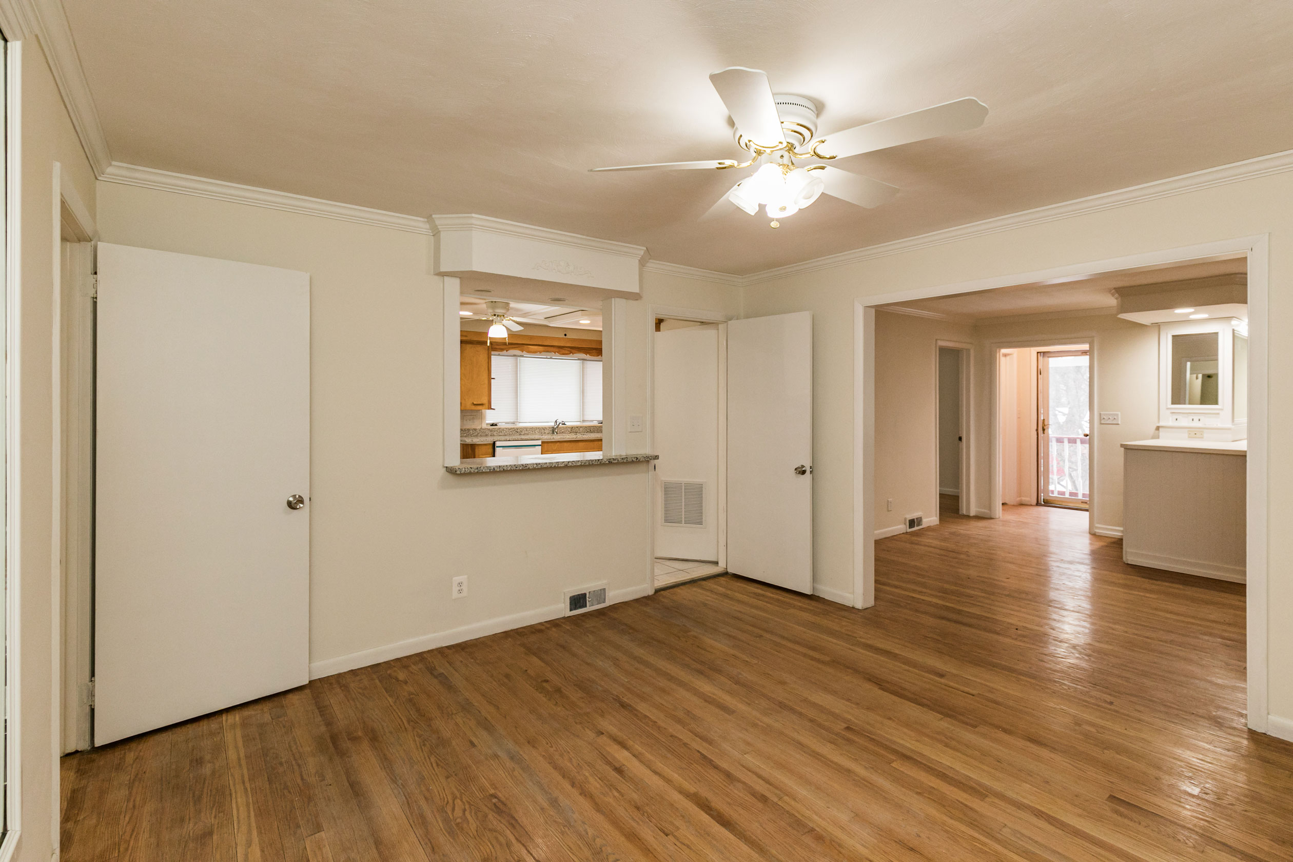 605 Crawford Avenue, Syracuse, NY 13224 - Optimized - Dining Room