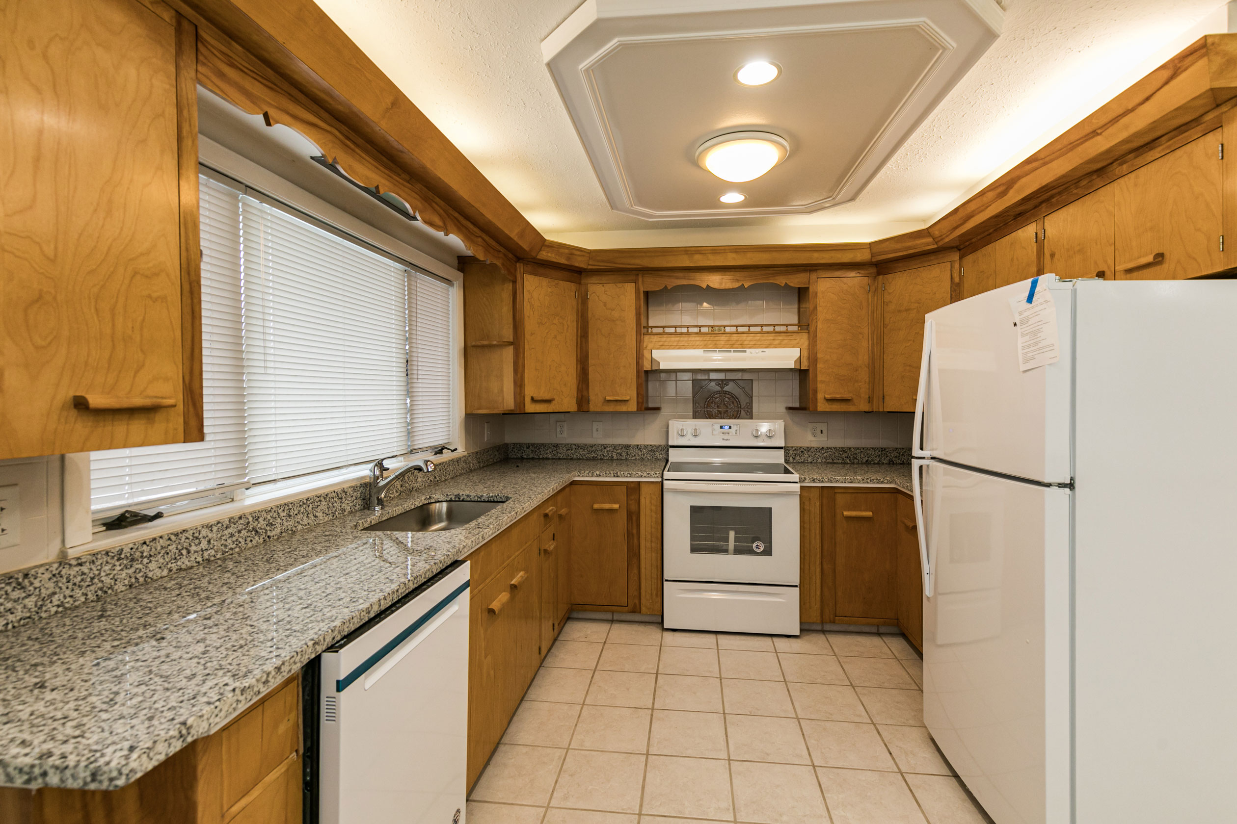 605 Crawford Avenue, Syracuse, NY 13224 - Optimized - Kitchen