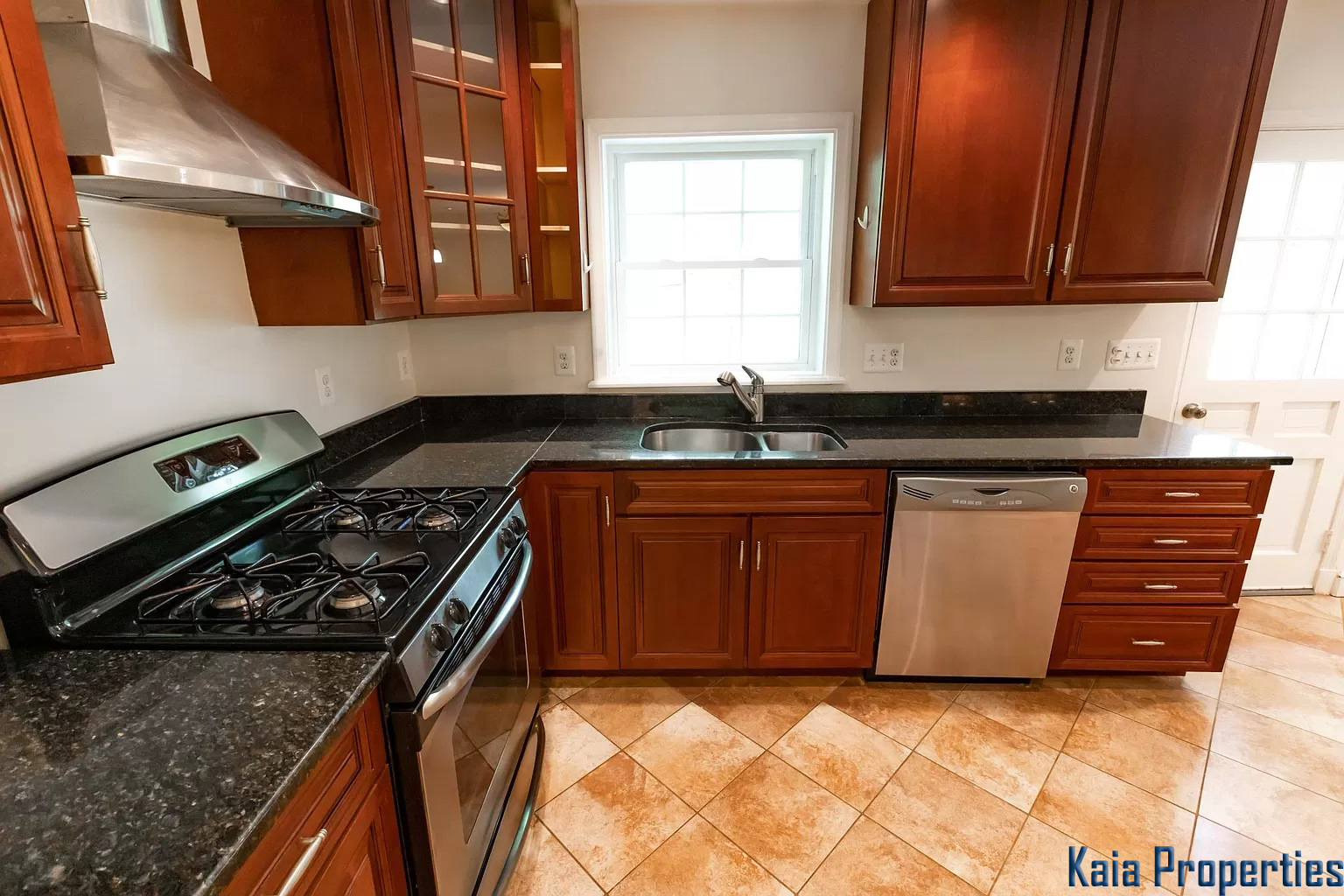 11017 Marcliff Road, Rockville, MD 20852 - Kitchen