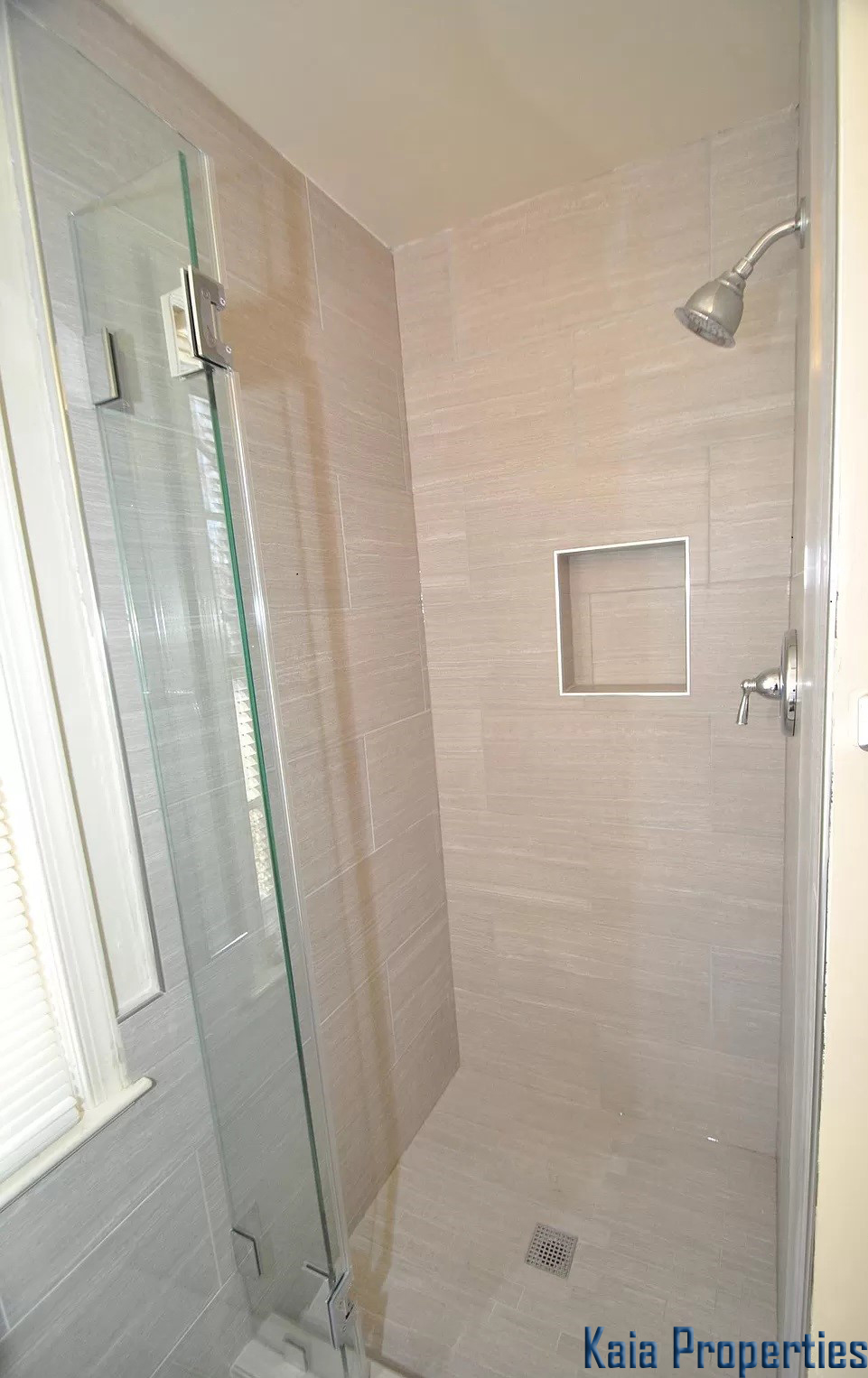 11132 Luxmanor Road, Rockville, MD 20852 - Bathroom