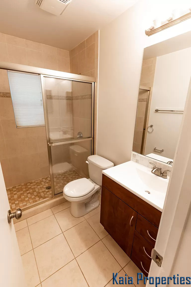 11017 Marcliff Road, Rockville, MD 20852 - Bathroom