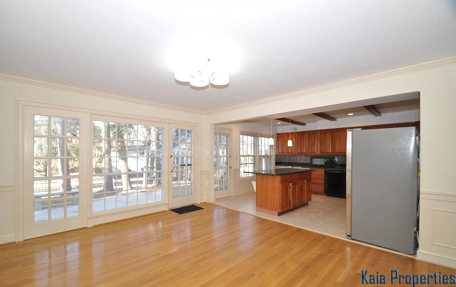 11132 Luxmanor Road, Rockville, MD 20852 - Kitchen and Dining Room