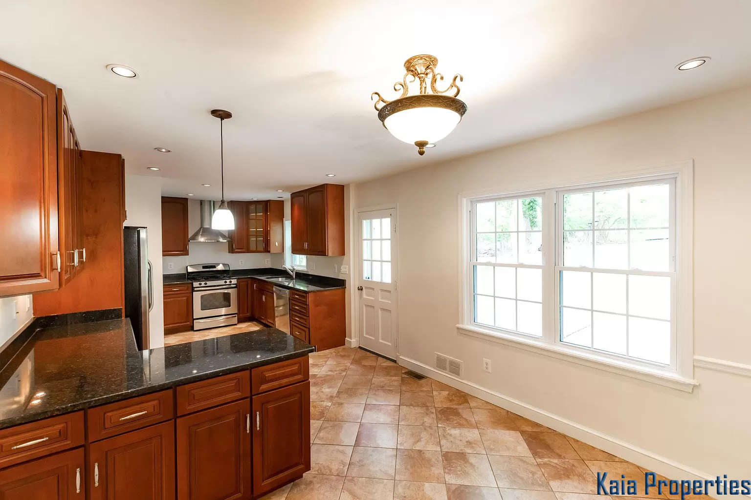 11017 Marcliff Road, Rockville, MD 20852 - Kitchen