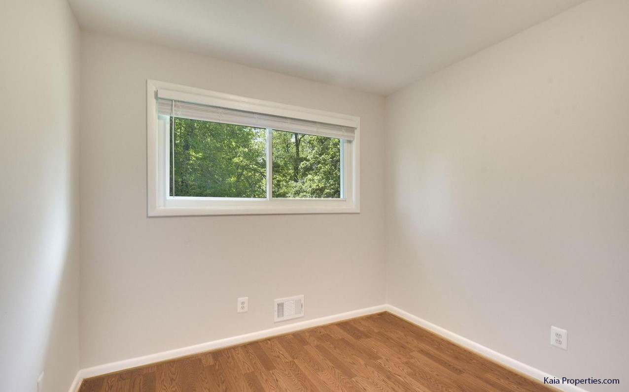 1626 Martha Terrace, Rockville, MD 20852 - Bedroom